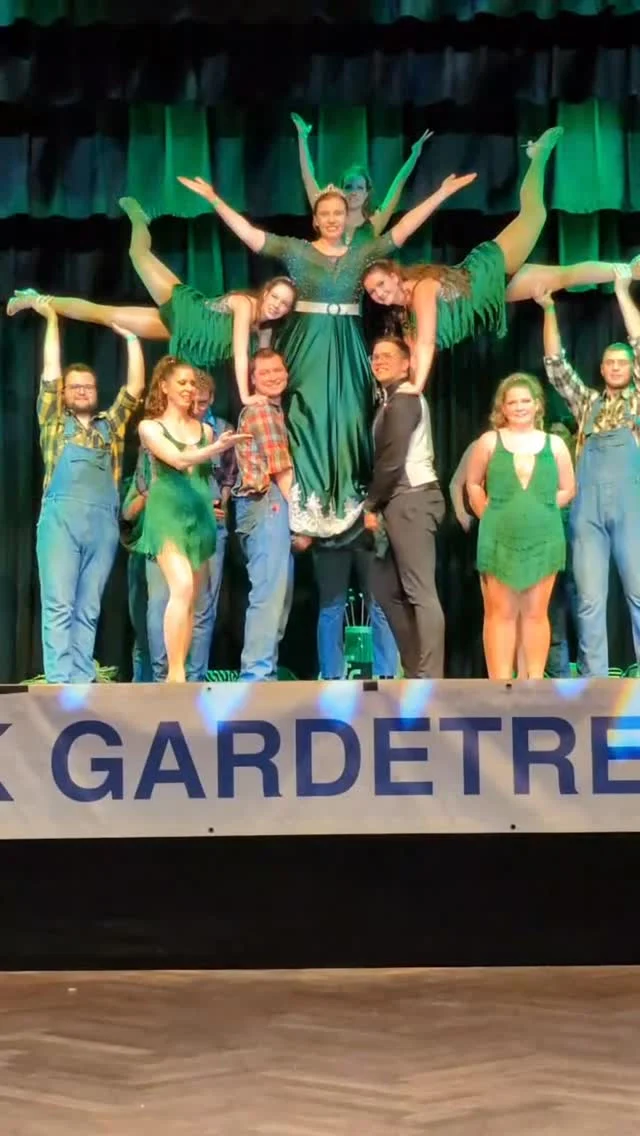 Wir sagen Danke an eine wunderbare Session 2025 ❤️ 
Danke an viele lustige Momente...einzigartige Auftritte...ein tolles Publikum...unvergessliche Stunden... rasante Fahrten im Bus...gemeinsames feiern und gemeinsames weinen.

Und natürlich Danke an jeden einzelnen, der diese Momente mit uns geteilt und geschaffen hat! 

Auf ein gutes neues Jahr 2026 und viele neue tolle Momente 🎆

Euer Faschingsclub Laim 🦓❤️